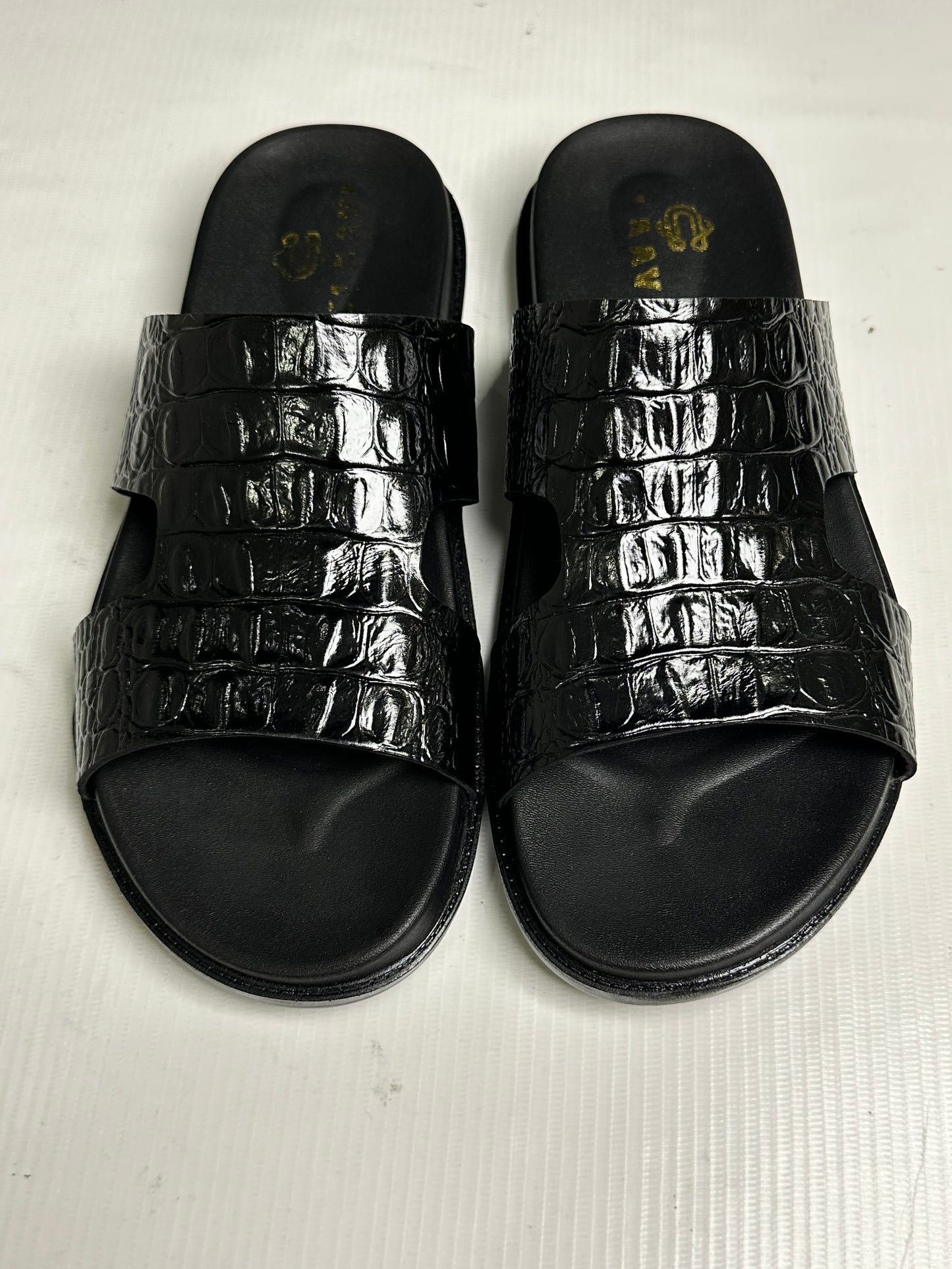 Men's Premium Black Croco-Embossed Leather Single-Strap Slide Chapal